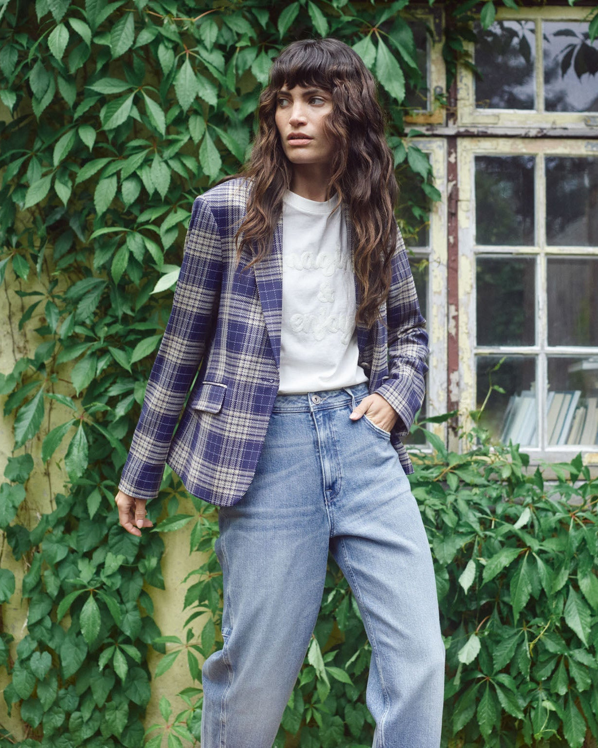 Modelshot / Crown Blue / Detail